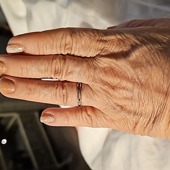 Ring Sterling silver size 7.75 silver eternity loops ring LOT 839 - Picture 7 of 7